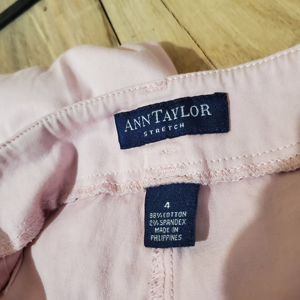 Ann Taylor 🌟 Capris - Picture 4 of 5